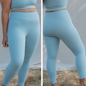 GIRLFRIEND COLLECTIVE NWT HIGH RISE COMPRESSIVE LEGGINGS SKY BLUE XS & XXL